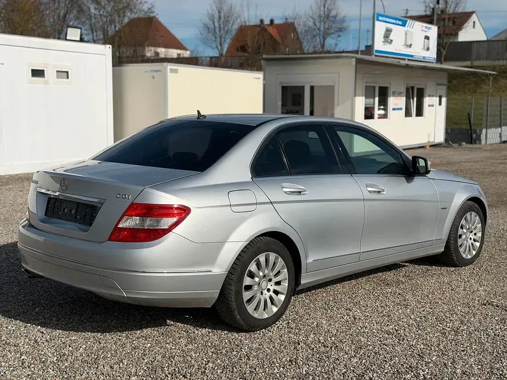 Gebraucht Mercedes C220 170 PS (125 kW) 2007 Silber Limousine