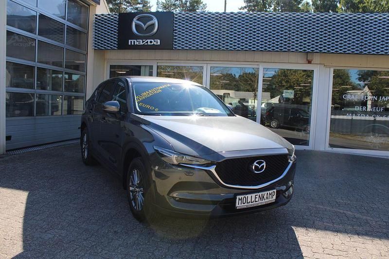 Grau Gebraucht 2017 Mazda CX-5 Exclusive-Line SUV | 18.900 € (Fairer Preis) - Bild 1/4
