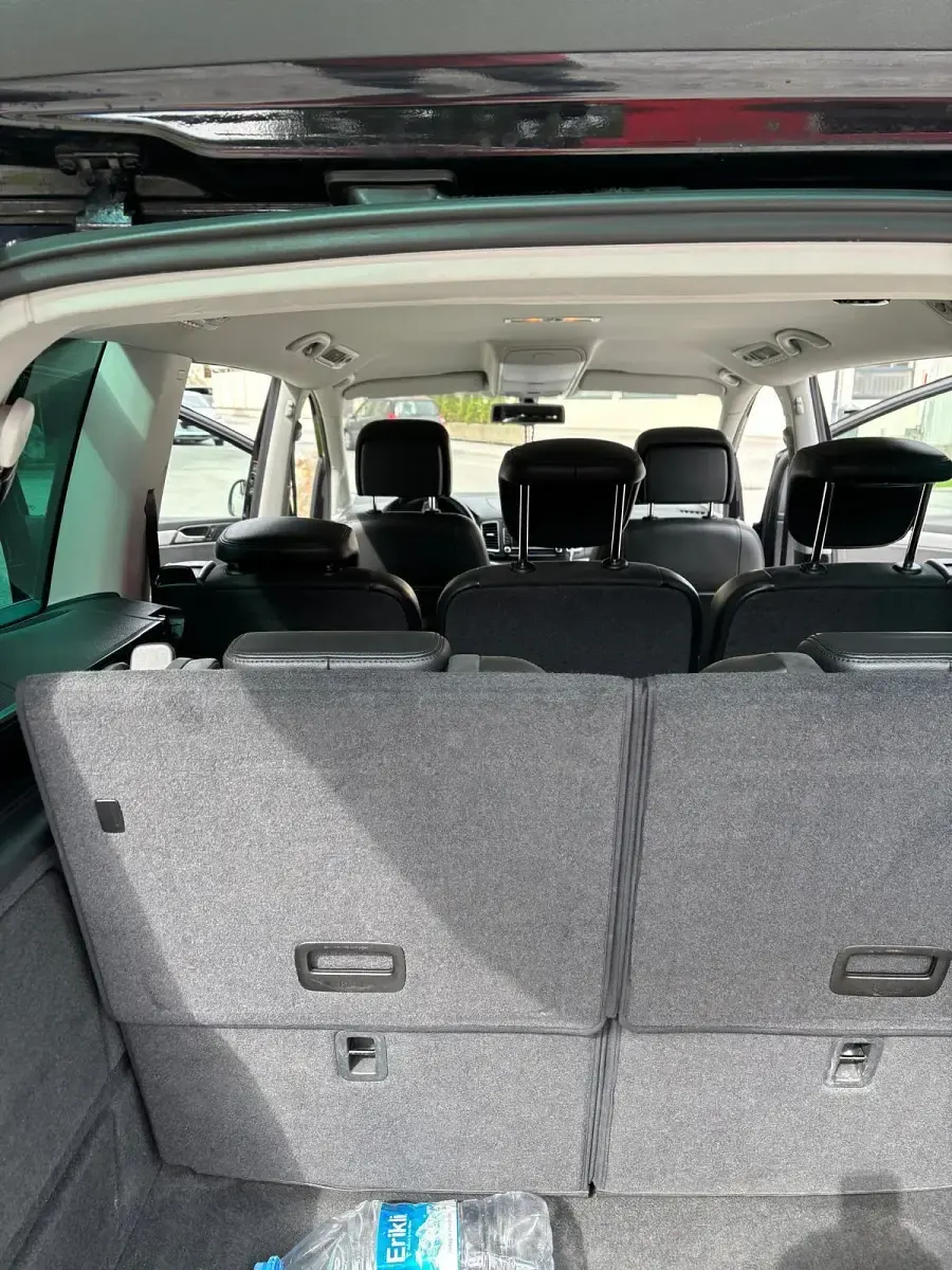 Gebraucht VW Sharan Family 177 PS (130 kW) 2013 Schwarz Van / Kleinbus