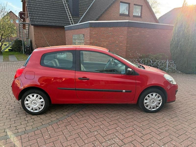 Gebraucht Renault Clio II Campus 75 PS (55 kW) 2006 Rot Kleinwagen