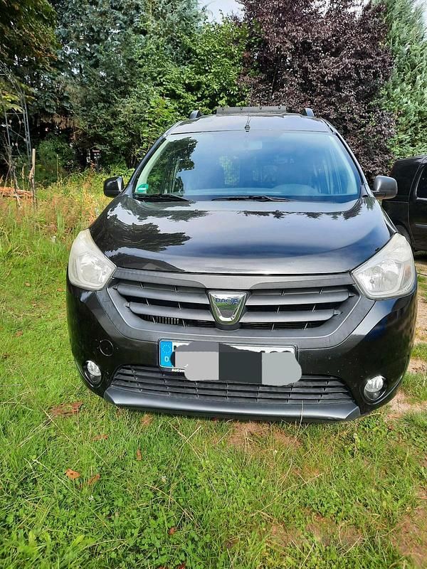 Schwarz Gebraucht 2014 Dacia Dokker Van | 3.300 € (Guter Preis) - Bild 1/4