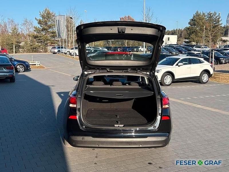 Gebraucht Hyundai i30 101 PS (74 kW) 2017 Phantom black Kombi