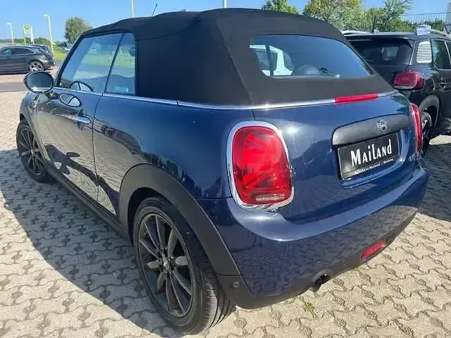 Gebraucht Mini One Cabriolet Pepper 102 PS (75 kW) 2018 Lapisluxury blue Cabrio