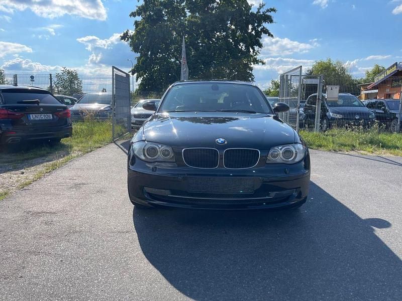 Gebraucht BMW 120 Advantage 177 PS (130 kW) 2007 Schwarz Kleinwagen