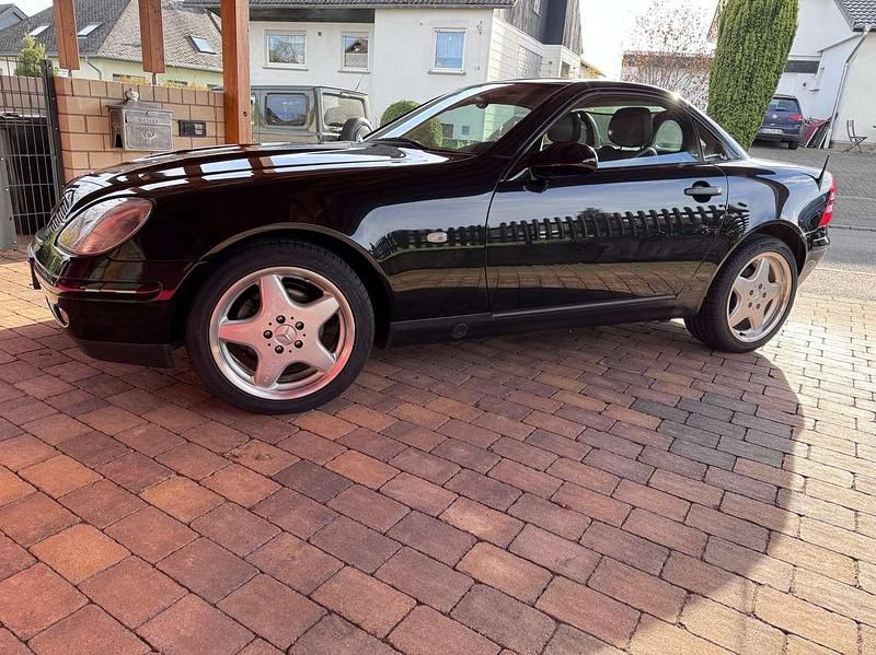 Gebraucht 1999 Mercedes SLK200 Cabrio | 12.200 € - Bild 1/4