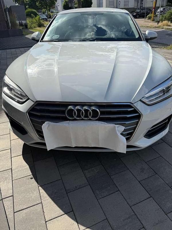 Weiß Gebraucht 2019 Audi A5 Sportback Coupé | 23.250 € (Superpreis) - Bild 1/4
