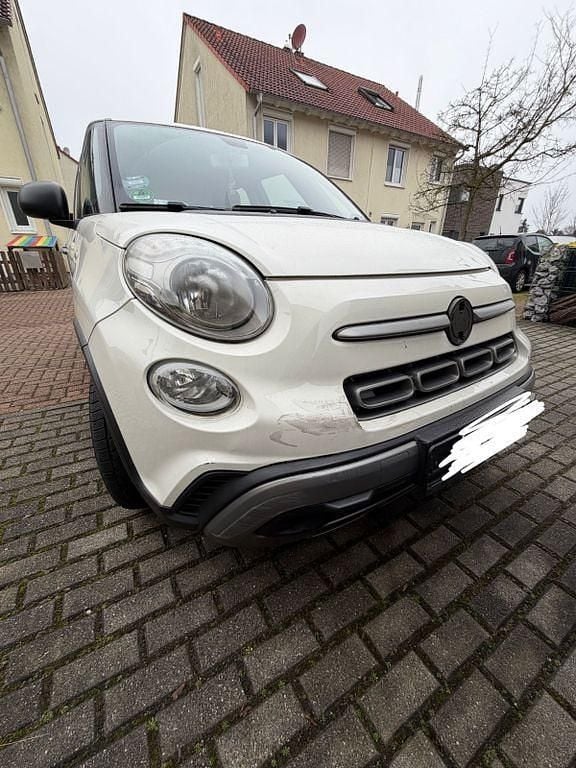 Weiß Gebraucht 2017 Fiat 500L Lounge Van / Kleinbus | 7.700 € (Guter Preis) - Bild 1/4