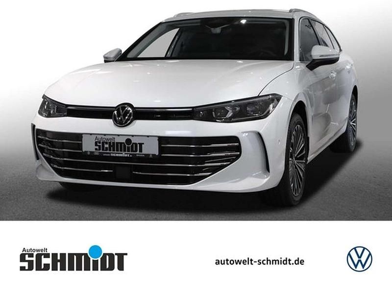 Neu VW Passat Elegance 150 PS (110 kW) 2025 Oryxweiß perlmutteffekt Limousine