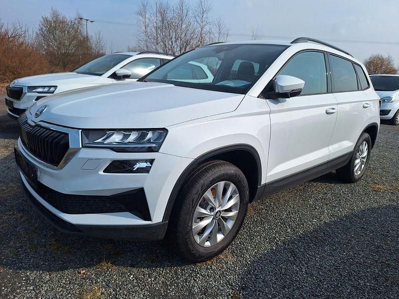 Neu Skoda Karoq 150 PS (110 kW) 2026 Weiß SUV