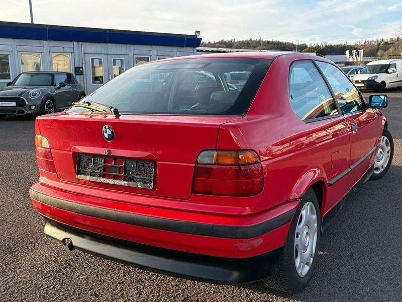 Gebraucht BMW 316 102 PS (75 kW) 1997 Rot Coupé