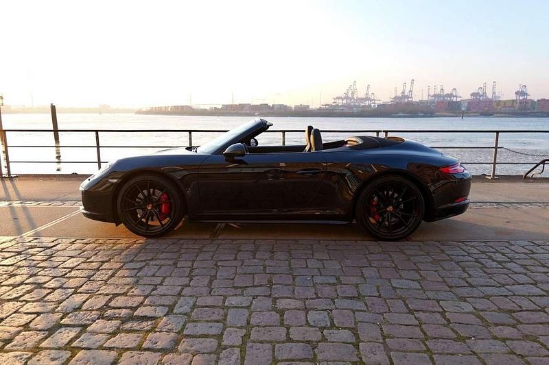 Gebraucht Porsche 911 Carrera 4S Cabriolet 420 PS (308 kW) 2017 Tiefschwarz Cabrio