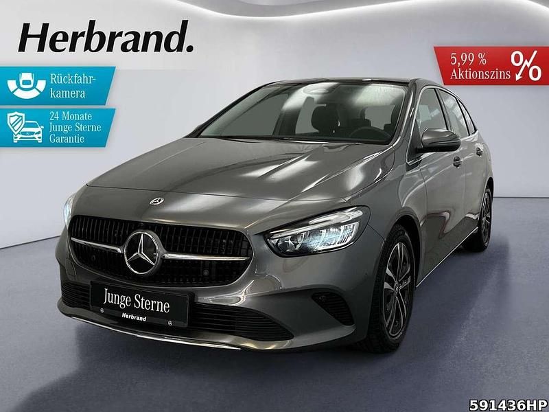 Metalliclack mountaingrau Gebraucht 2024 Mercedes 200 Progressive Kleinwagen | 32.770 € (Superpreis) - Bild 1/4