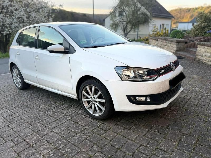 Gebraucht VW Polo 2011 Weiß Kleinwagen