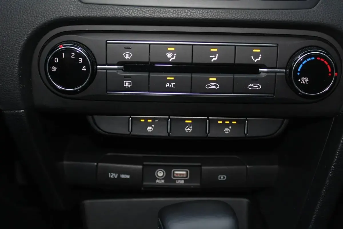 Gebraucht Kia Ceed Sportswagon 136 PS (100 kW) 2018 Grau Kombi