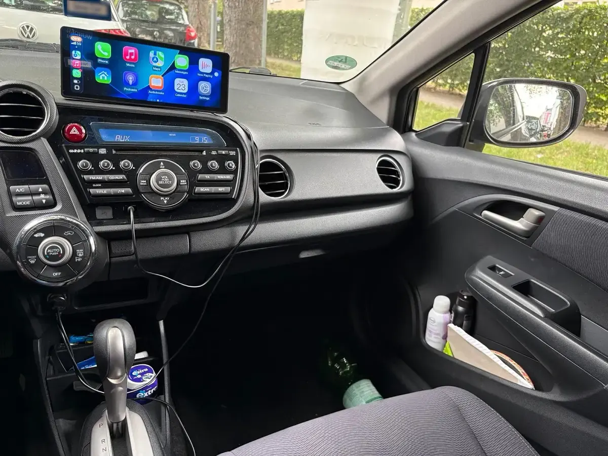 Gebraucht Honda Insight Hybrid 88 PS (64 kW) 2011 Grau Kleinwagen