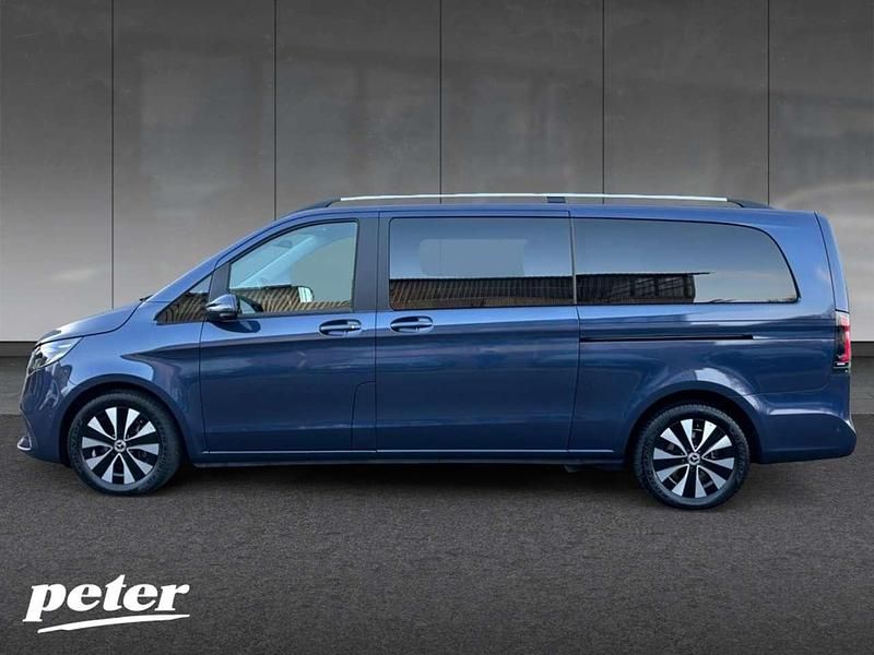 Gebraucht Mercedes V250 Style 190 PS (139 kW) 2024 Sodalithblau met. Van / Kleinbus