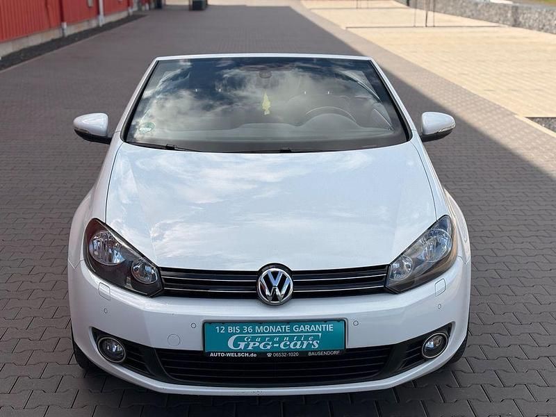Usata VW Golf 105 CV (77 kW) 2011 Bianco Cabrio