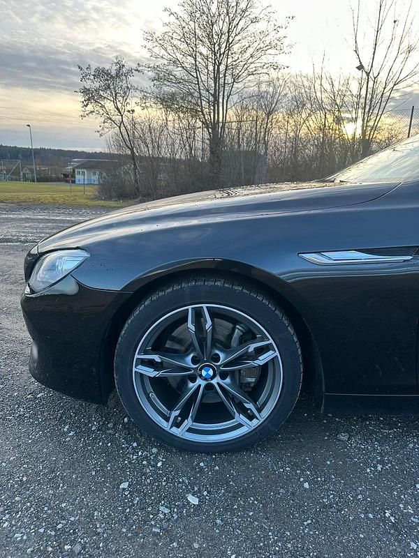 Gebraucht BMW 640 Cabriolet Comfort Edition 313 PS (230 kW) 2014 Schwarz Cabrio