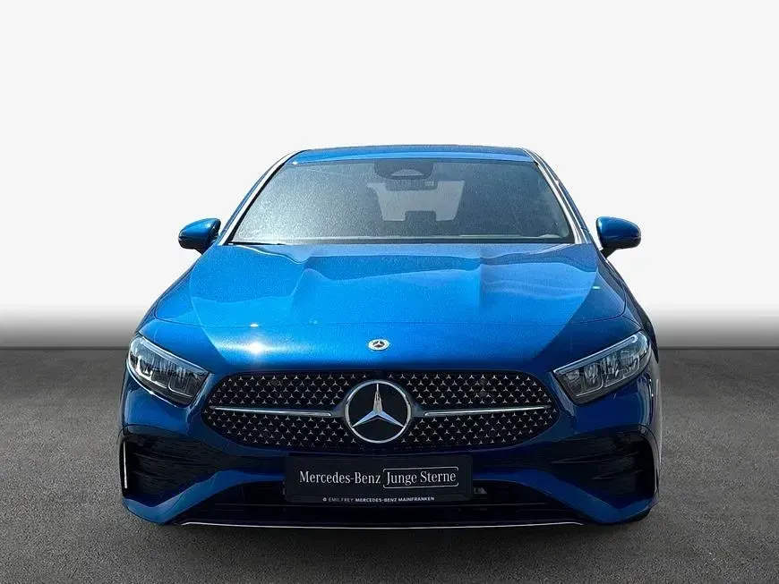 Gebraucht Mercedes A200 Advanced Plus 163 PS (119 kW) 2025 Blau Limousine