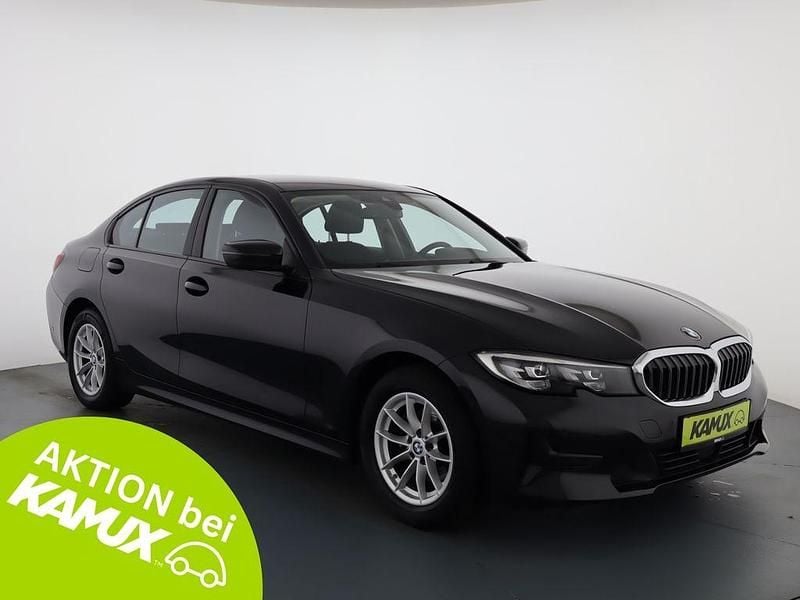 Gebraucht BMW 318 Advantage 150 PS (110 kW) 2020 Black sapphire metallic Limousine
