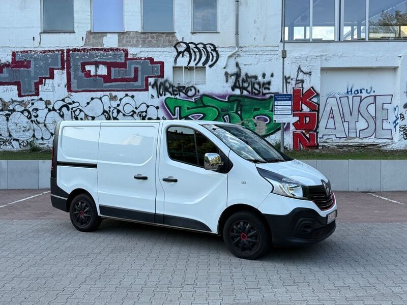 Weiß Gebraucht 2019 Renault Trafic Komfort Van | 7.950 € - Bild 1/4