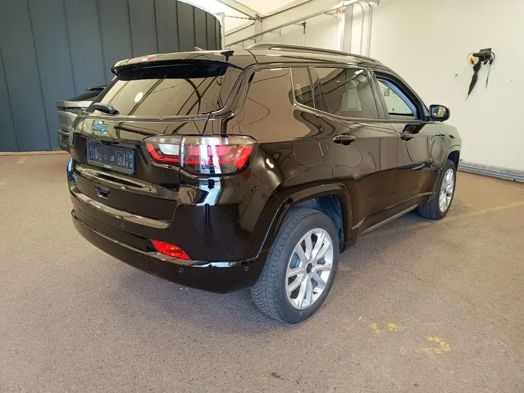 Gebraucht Jeep Compass Summit 241 PS (177 kW) 2025 Black clear coat SUV