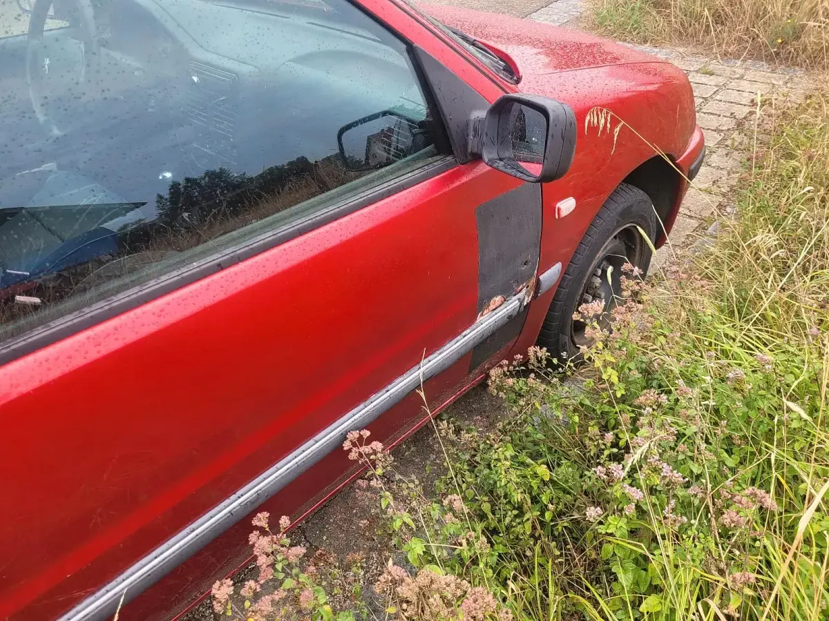 Gebraucht Peugeot 106 60 PS (44 kW) 2002 Rot Kleinwagen
