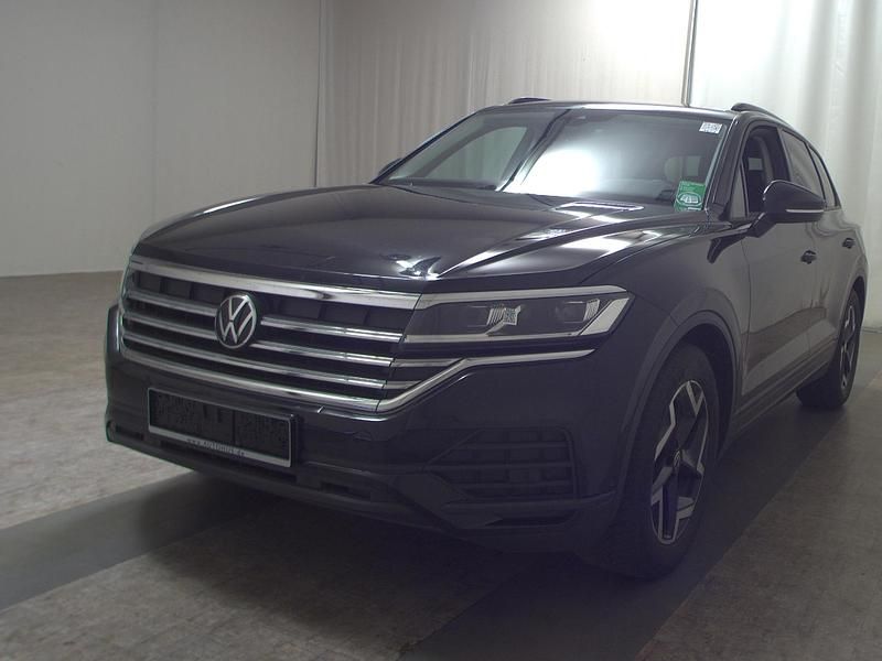 Gebraucht VW Touareg 231 PS (169 kW) 2024 Schwarz SUV