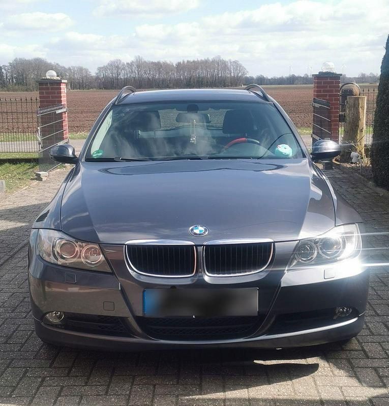 Second-hand BMW 320 163 CP (119 kW) 2006 Gri Berlinǎ