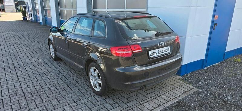 Gebraucht Audi A3 Attraction 105 PS (77 kW) 2012 Grau Kleinwagen