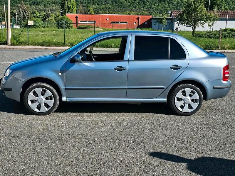 Gebraucht Skoda Fabia 64 PS (47 kW) 2003 Grau Limousine