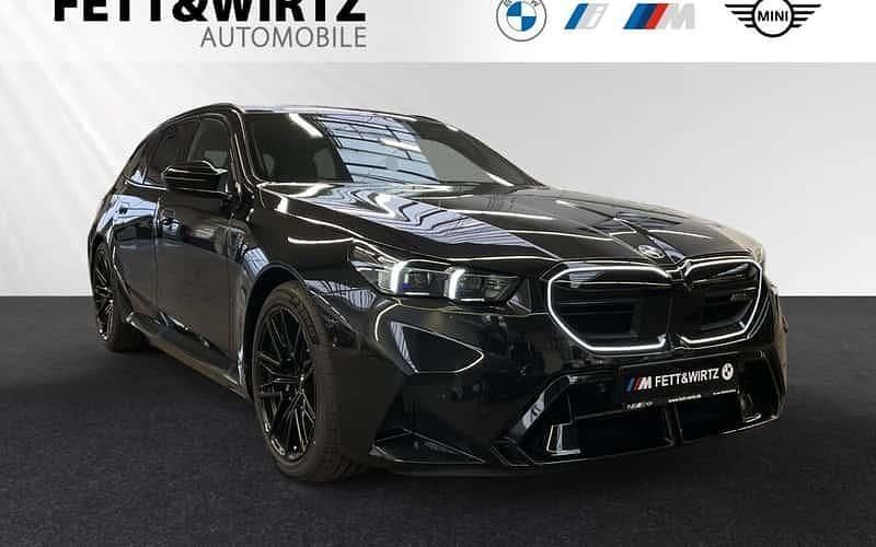 Schwarz Neu 2025 BMW M5 Comfort Edition Kombi | 133.990 € (Superpreis) - Bild 1/4