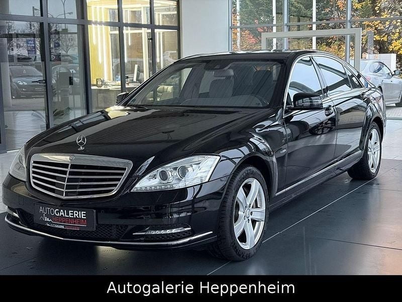Gebraucht Mercedes S500 435 PS (319 kW) 2011 Schwarz Limousine