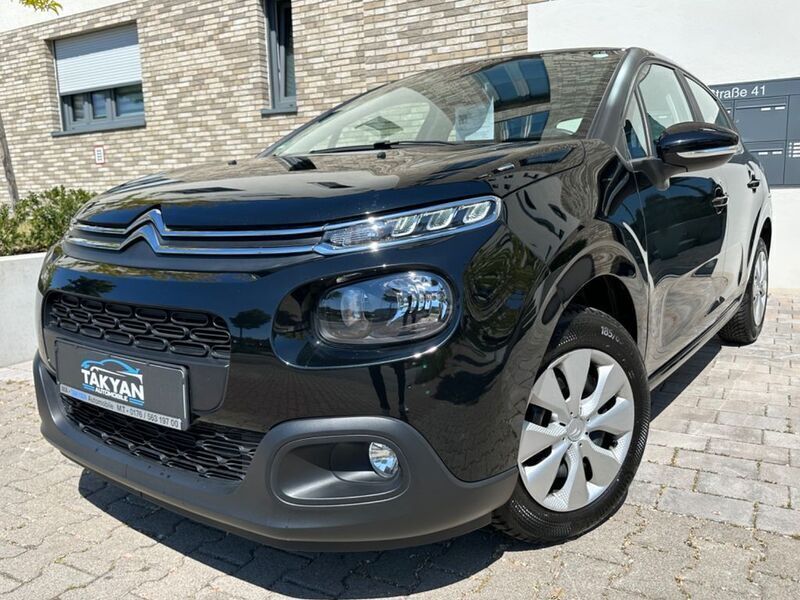 Lackierung schwarz perla nera/ Gebraucht 2019 Citroën C3 Feel Kleinwagen | 8.990 € (Fairer Preis) - Bild 1/4
