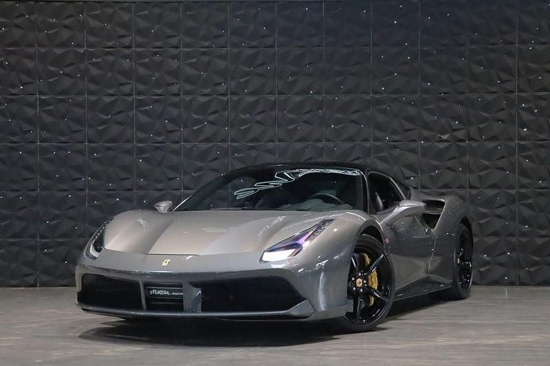 Grau Gebraucht 2015 Ferrari 488 | 207.900 € (Superpreis) - Bild 1/4