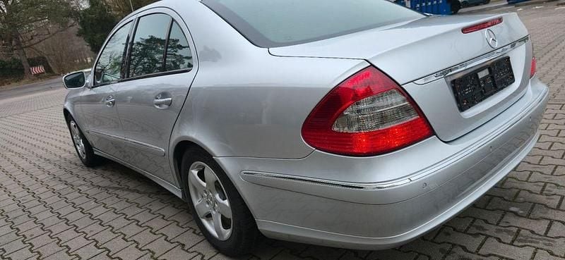Gebraucht Mercedes E280 Elegance 194 PS (142 kW) 2006 Silber Limousine