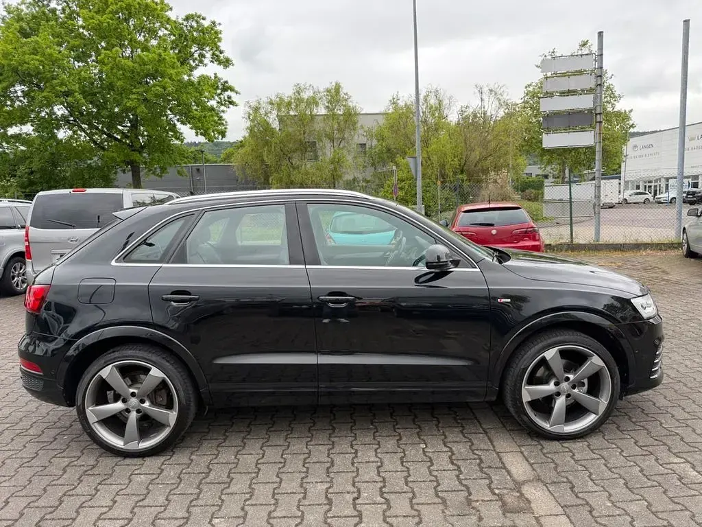 Second-hand Audi Q3 S-Line 184 CP (135 kW) 2015 Negru SUV