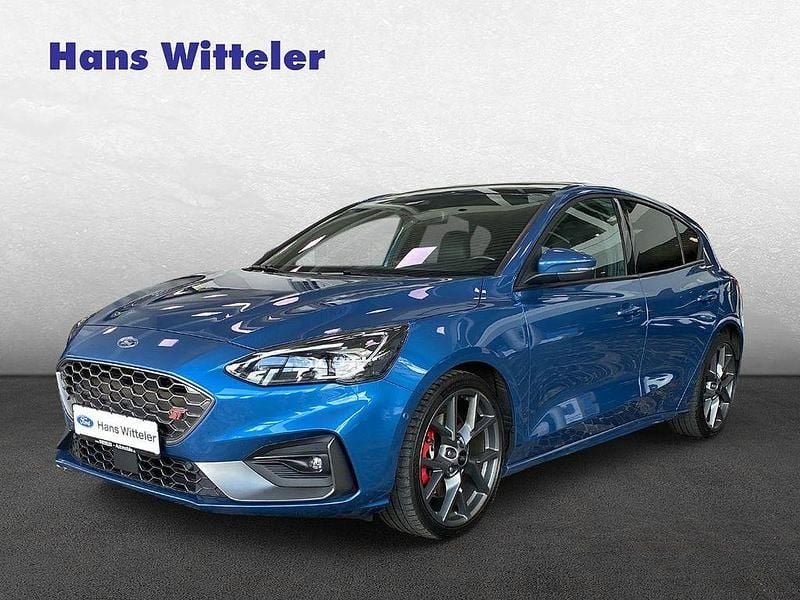 Blau Gebraucht 2020 Ford Focus ST Limousine | 22.490 € (Fairer Preis) - Bild 1/4