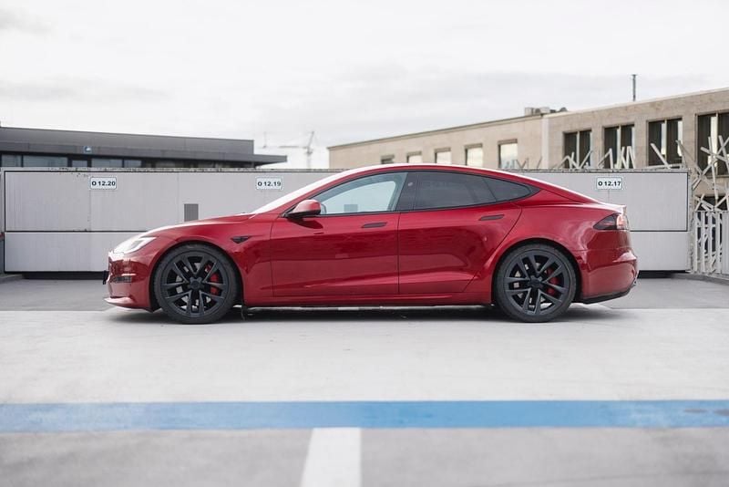 Gebraucht Tesla Model S Plaid 750 kW (1020 PS) 2023 Rot Kleinwagen