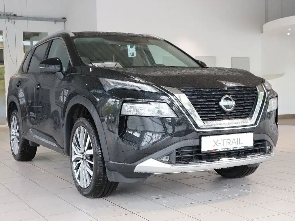 Neu Nissan X-Trail Tekna+ 163 PS (119 kW) 2025 Black pearl SUV