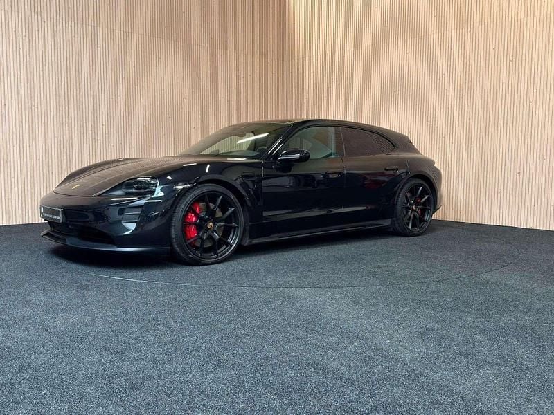Schwarz Gebraucht 2022 Porsche Taycan GTS Sport Turismo Limousine | 75.250 € (Fairer Preis) - Bild 1/4