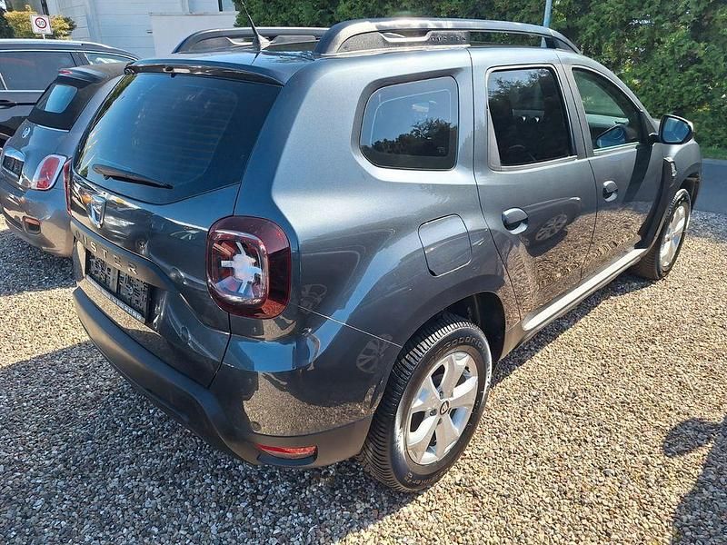 Gebraucht Dacia Duster Comfort 101 PS (74 kW) 2020 Grau SUV