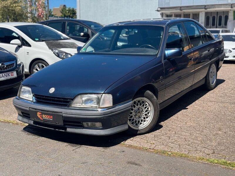 Blau Gebraucht 1992 Opel Omega Limousine | 3.799 € - Bild 1/4