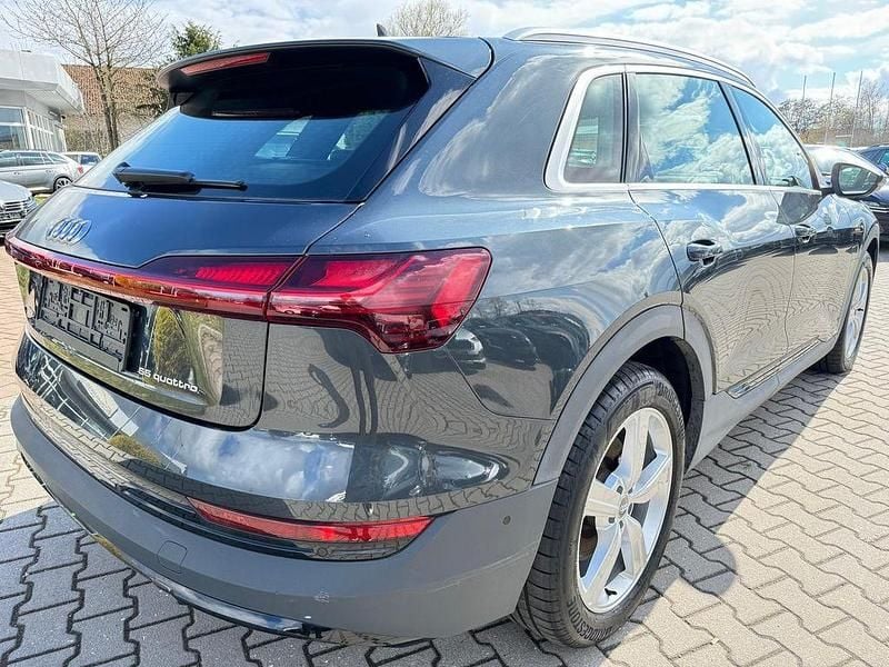 Gebraucht Audi e-tron Sport 300 kW (408 PS) 2020 Grau SUV