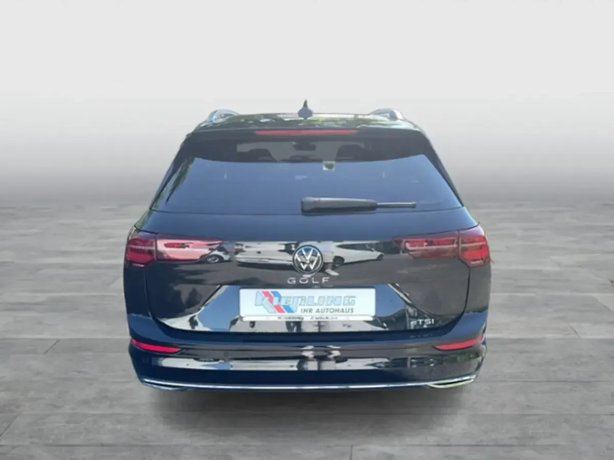 Gebraucht VW Golf VIII Style 150 PS (110 kW) 2024 Schwarz Kombi
