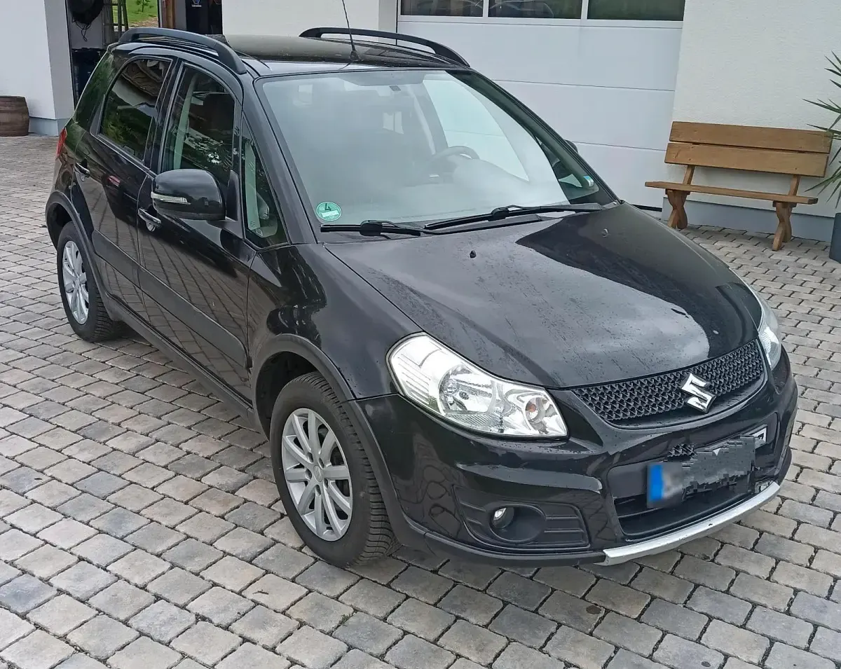 Gebraucht Suzuki SX4 120 PS (88 kW) 2011 Schwarz Kleinwagen
