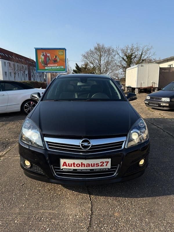 Gebraucht Opel Astra 110 PS (80 kW) 2010 Schwarz Kombi