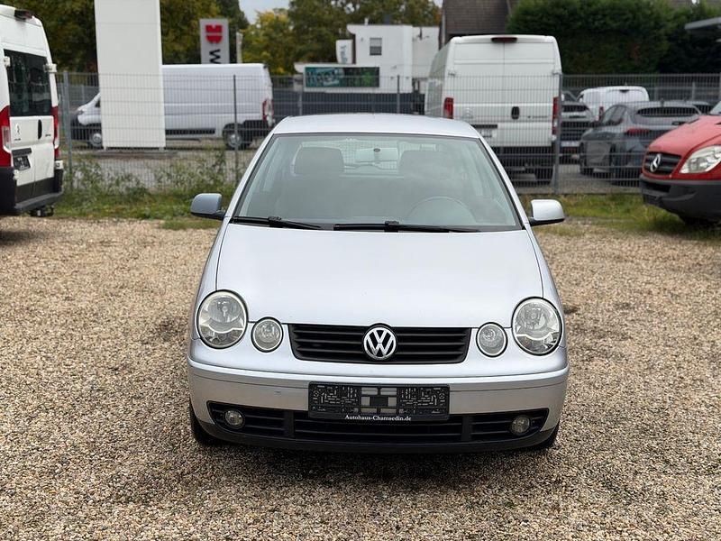Silber Gebraucht 2003 VW Polo Comfortline Kleinwagen | 1.999 € (Teuer) - Bild 1/4