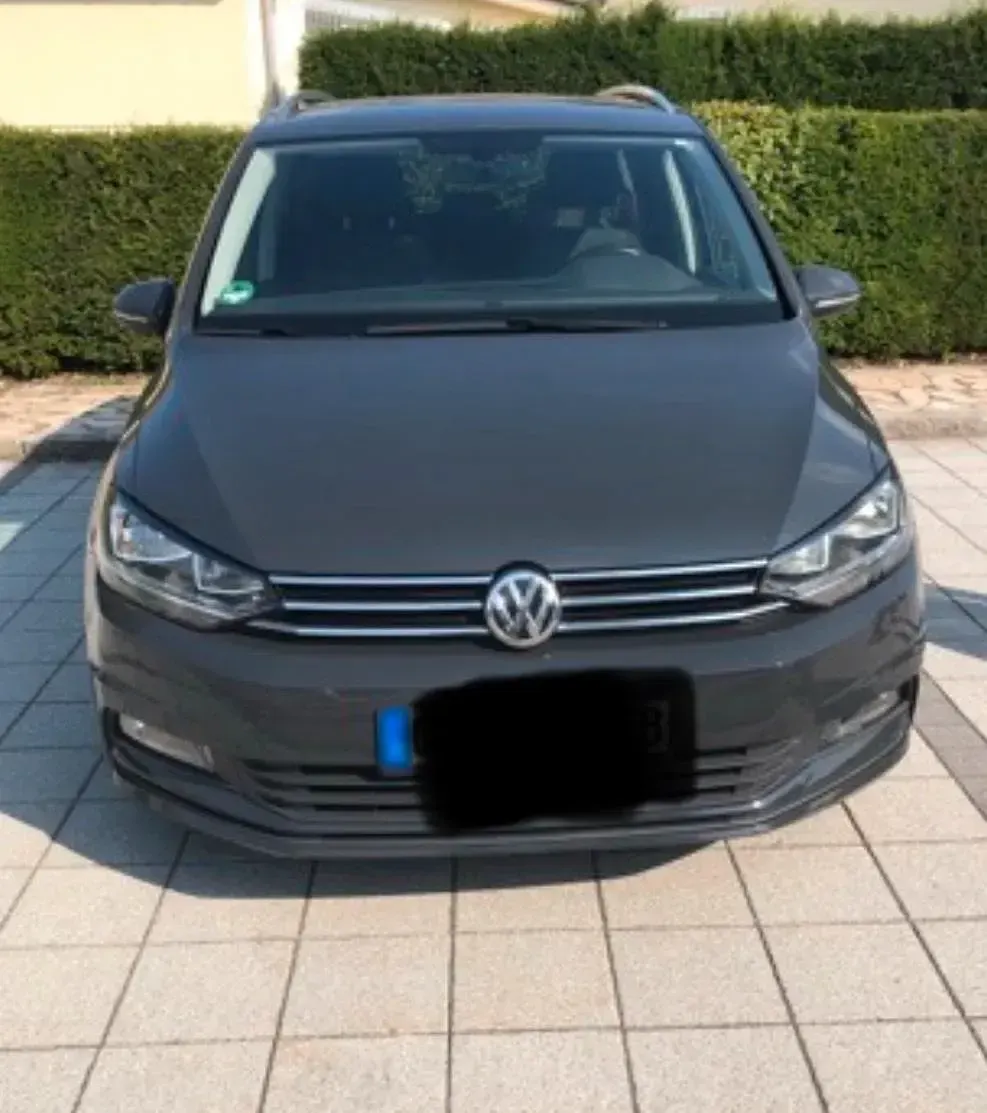 Gebraucht VW Touran Comfortline 116 PS (85 kW) 2017 Grau Van / Kleinbus