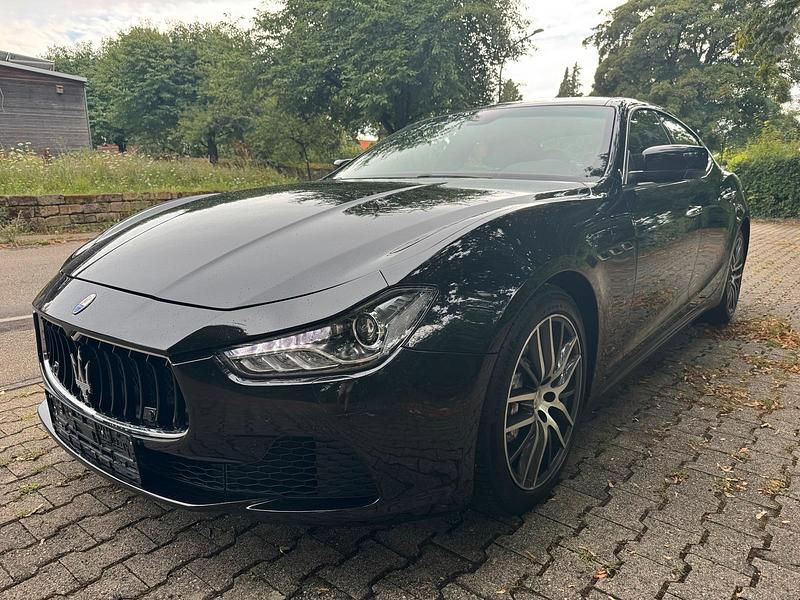 Schwarz Gebraucht 2015 Maserati Ghibli Coupé | 19.900 € (Superpreis) - Bild 1/4